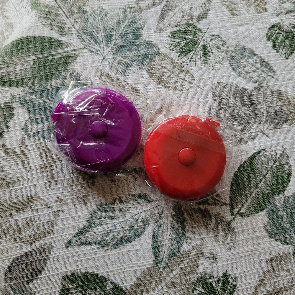 Measuring tape set of two, new